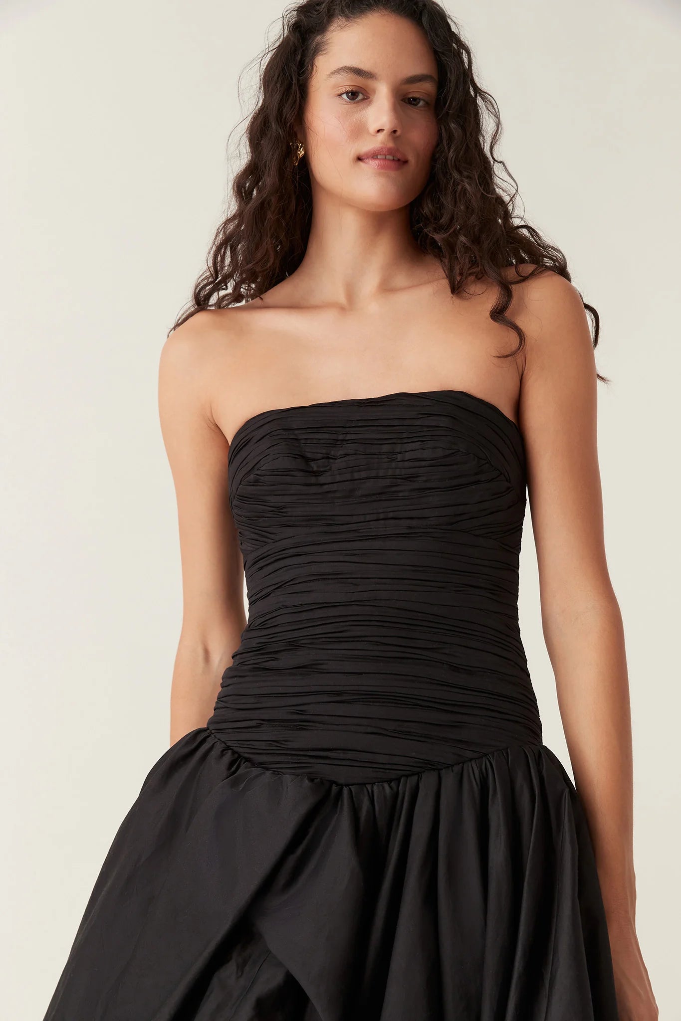 Violette Bubble Hem Maxi Dress Eastend Wardrobe Violette Bubble Hem Maxi Dress Eastend Wardrobe